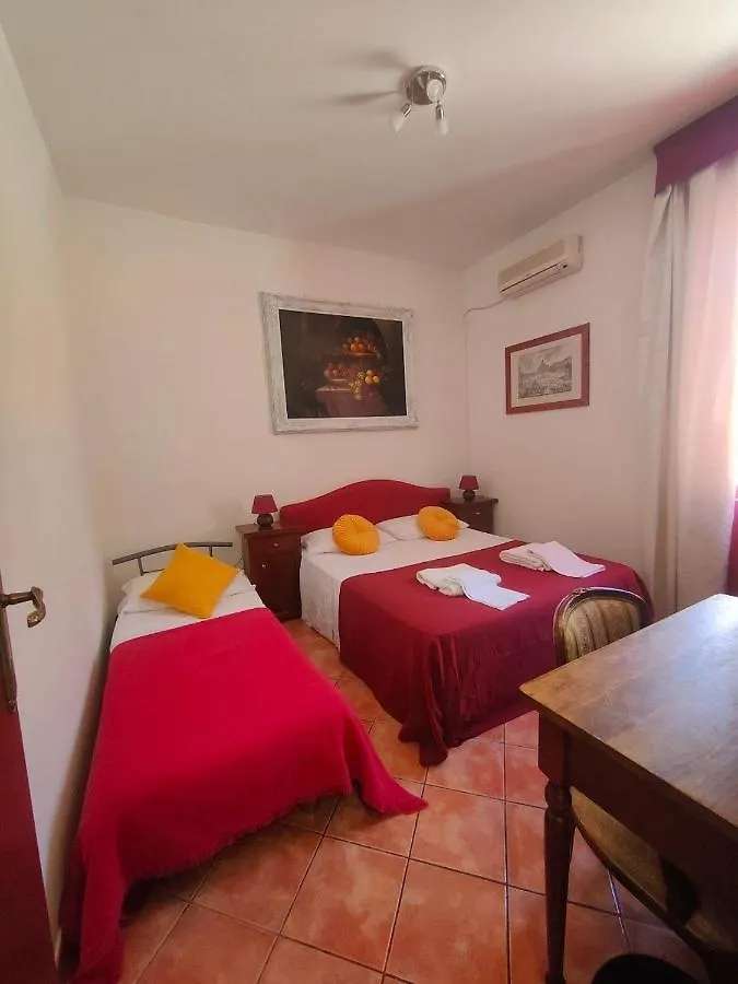 Red Nine - Stazione Tiburtina Apartment Rome Italy