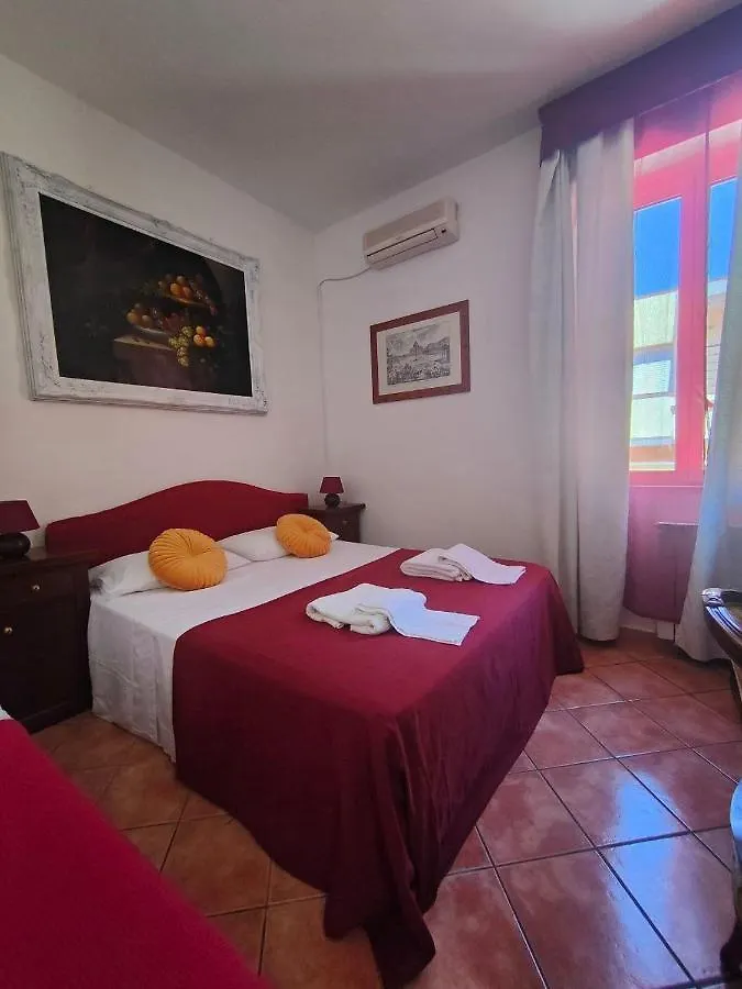 Red Nine - Stazione Tiburtina Apartment Rome
