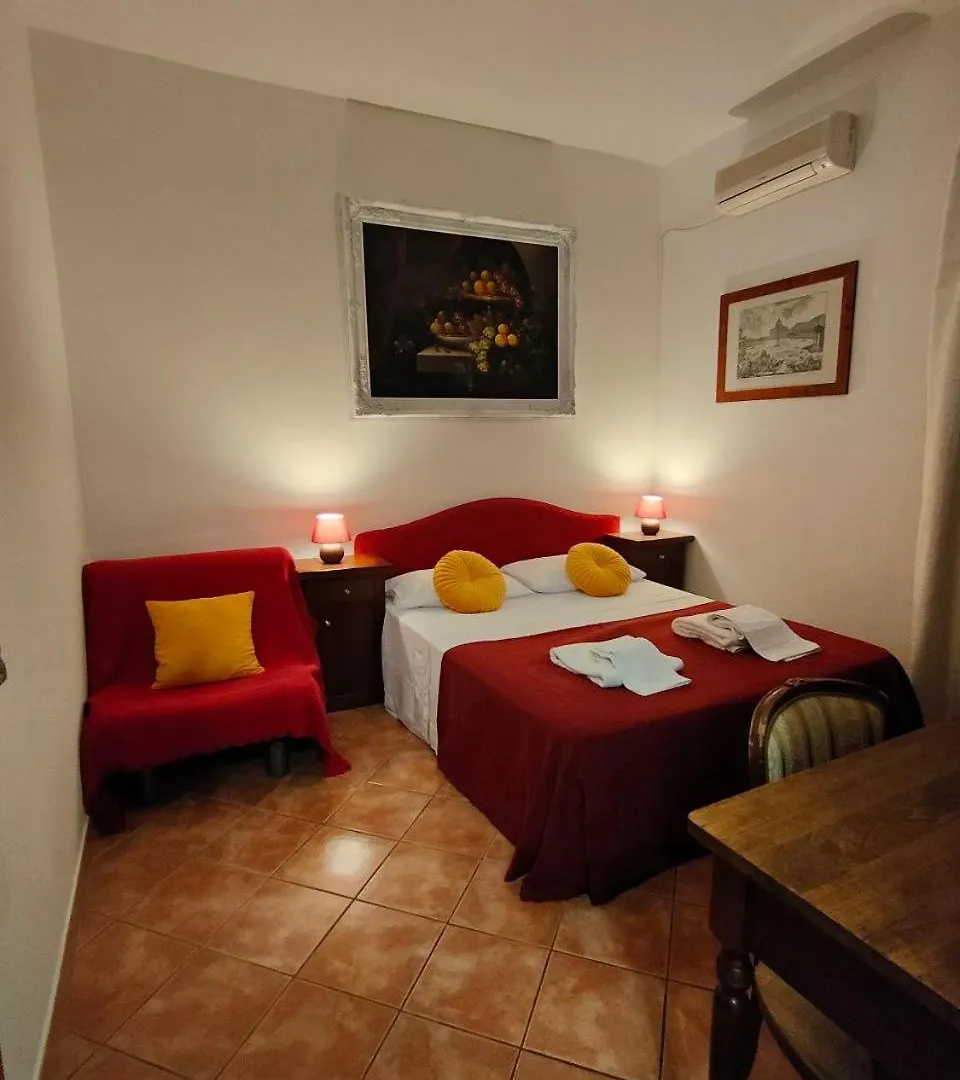 Red Nine - Stazione Tiburtina Apartment Rome